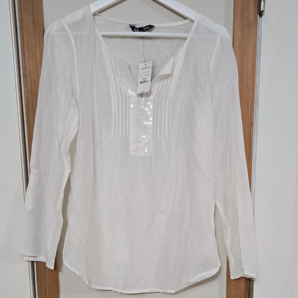 Express White Pleated 3/4 Sleeve Blouse